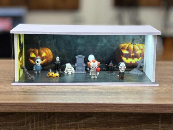 Halloween 1 themed diorama + with Characters + with LED light