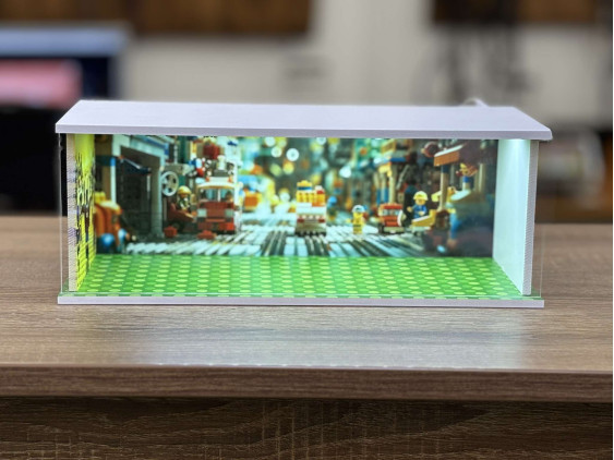 Empty diorama with your photos (bottom, left, right, back)