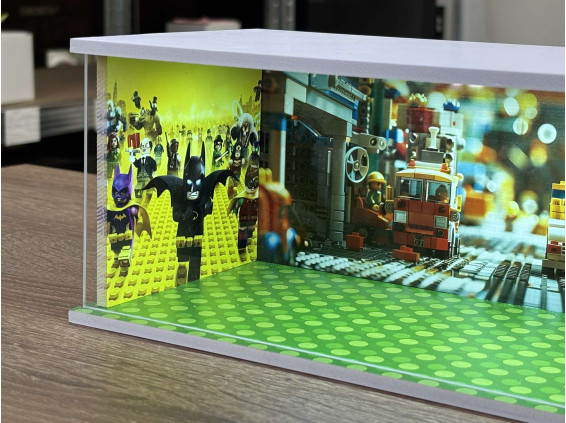 Empty diorama with your photos (bottom, left, right, back)