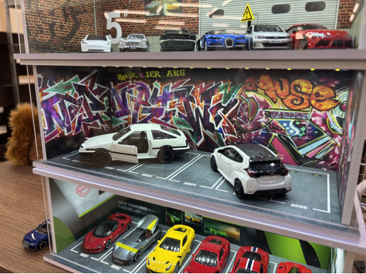 Car themed diorama, template, custom text + photo