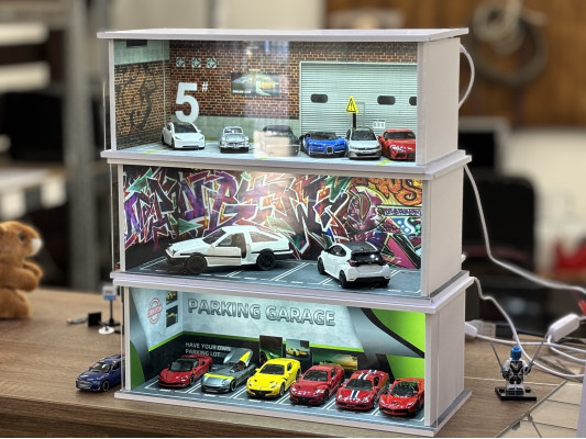 Car themed diorama, template, custom text + photo