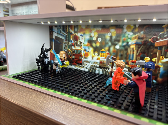Marvel themed diorama + with Characters, with LED light